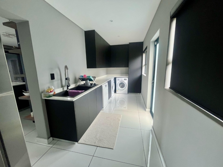 5 Bedroom Property for Sale in Cashan North West
